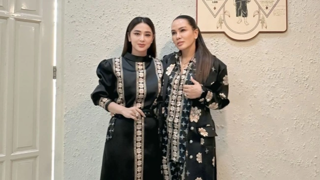 Fitri Salhuteru dan Dewi Perssik (Instagram)