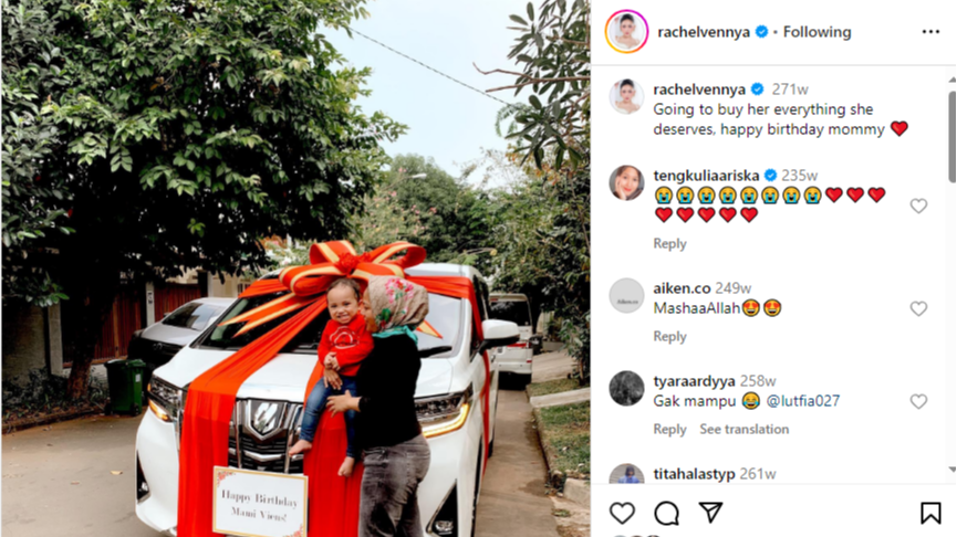 Rachel Vennya hadiahi ibu mobil mewah (Instagram)