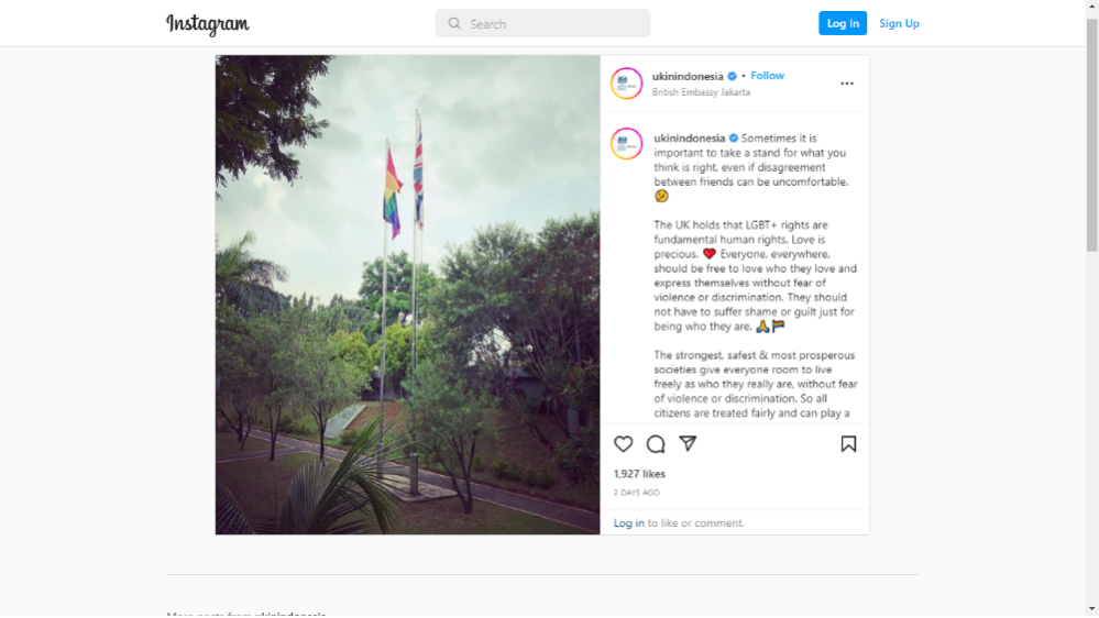 Kedubes Inggris mengibarkan bendera pelangi LGBT (Instagram/ukinindonesia)