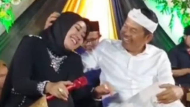 Gita KDI dan Dedi Mulyadi Dikabarkan menjalin hubungan spesial (Tangkap Layar Youtube)