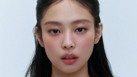 Igari makeup. [Instagram/jennierubyjane]